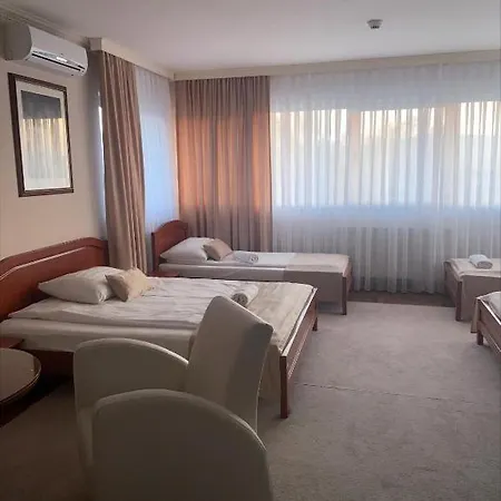 New Milenium Hotel 3*